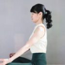 【呼吸與靜心】 初學者必看！瑜珈腹式呼吸法 (Pranayama) 技巧與舒壓指南